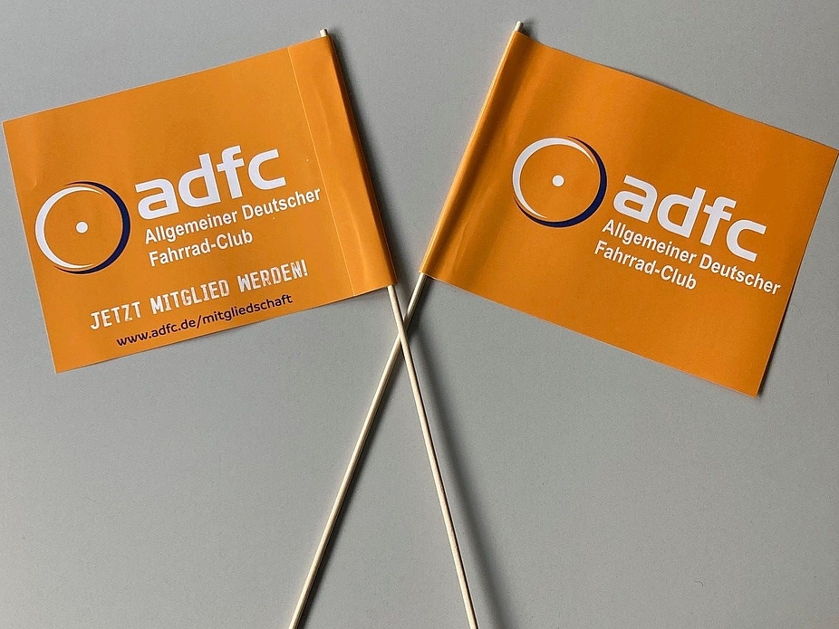 ADFC-Papierfähnchen ADFC-Papierfähnchen