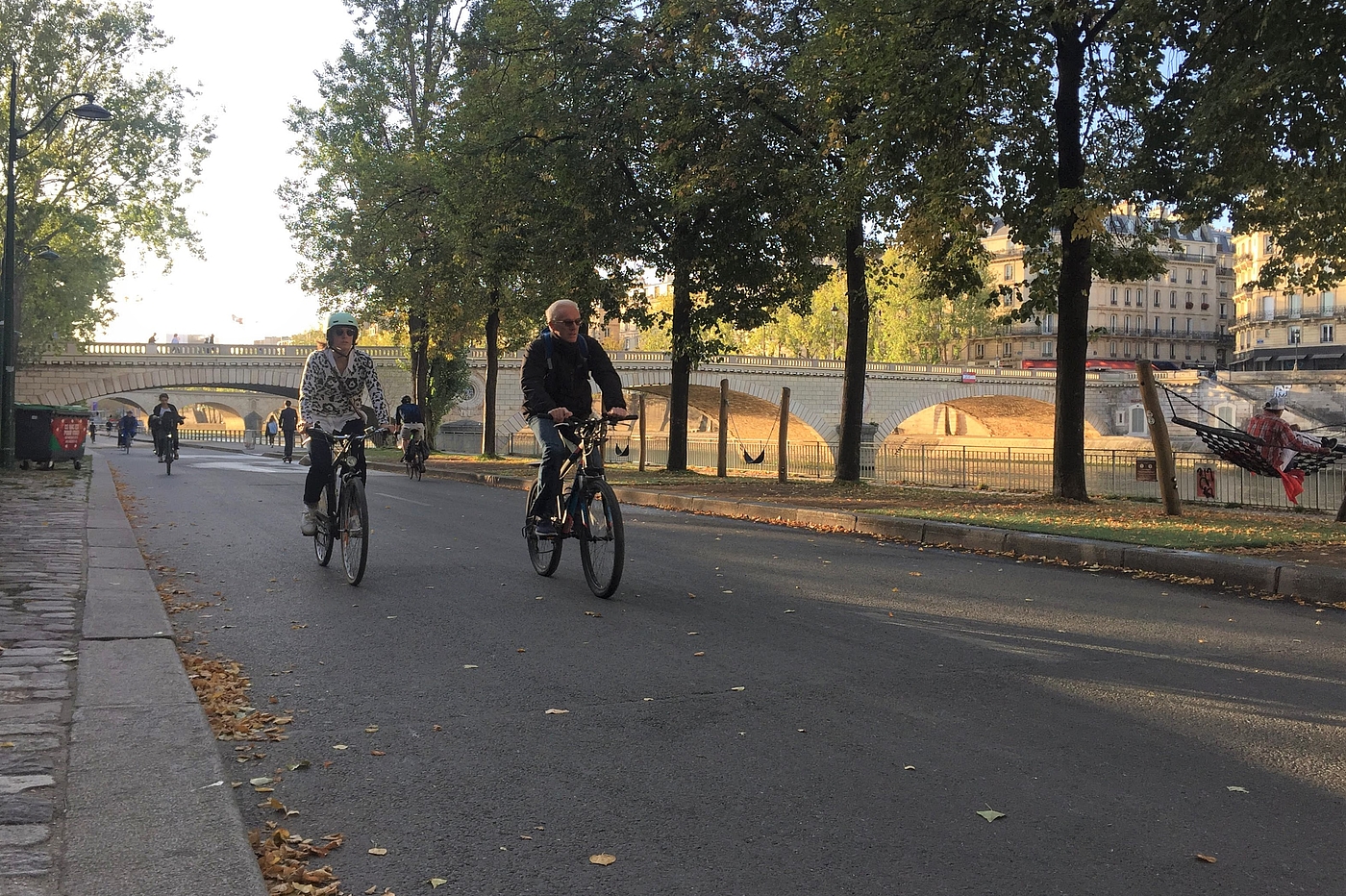 Radweg entlang der Seine Radweg entlang der Seine