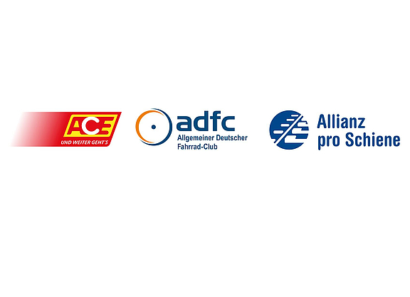 ADFC, ACE und Allianz pro Schiene stellen der Ampel-Koalition ein Halbzeit-Zeugnis aus.