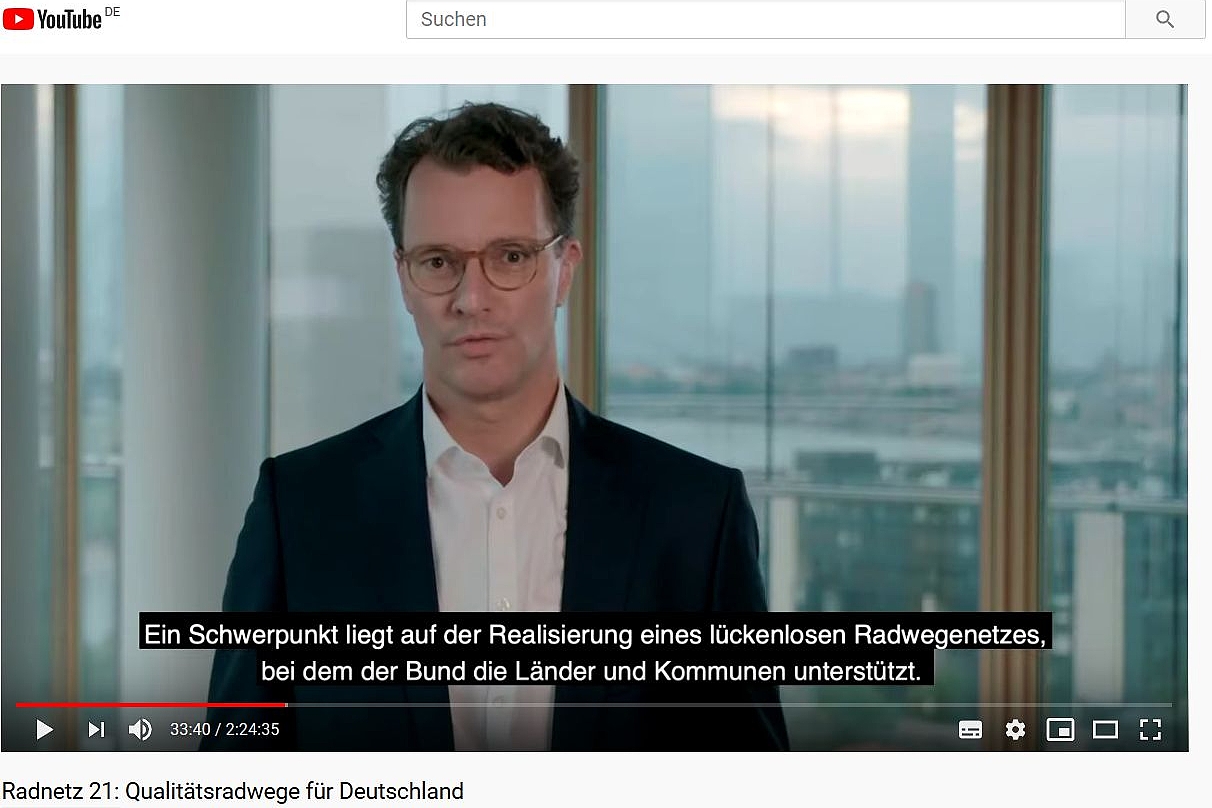 Der NRW-Verkehrsminister Hendrik Wüst stellte die Pläne seines Landes für mehr Radverkehr per Video. Der NRW-Verkehrsminister Hendrik Wüst stellte die Pläne seines Landes für mehr Radverkehr per Video.
