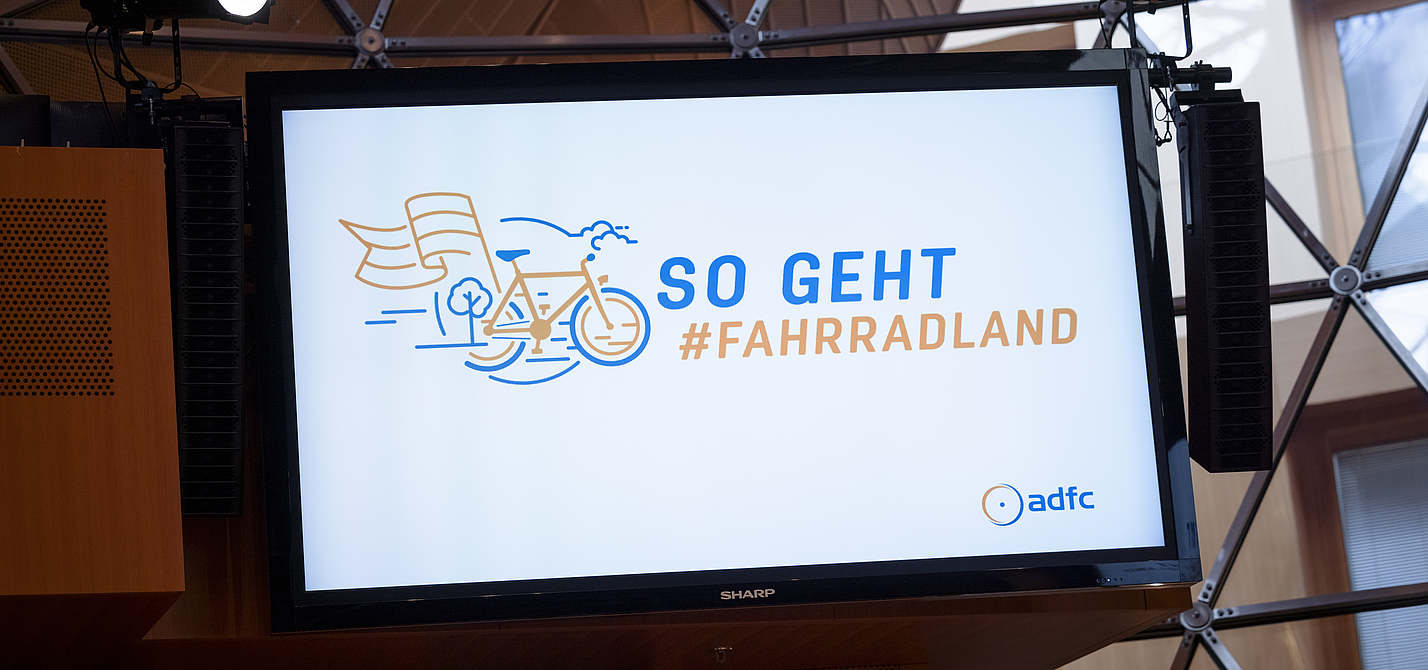 Monitor bei ADFC-Veranstaltung: So geht #Fahrradland