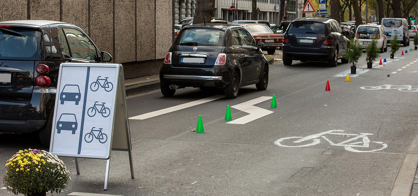 Pop-up Bike-Lane ADFC Köln Pop-up-Bike-Lane ADFC Köln